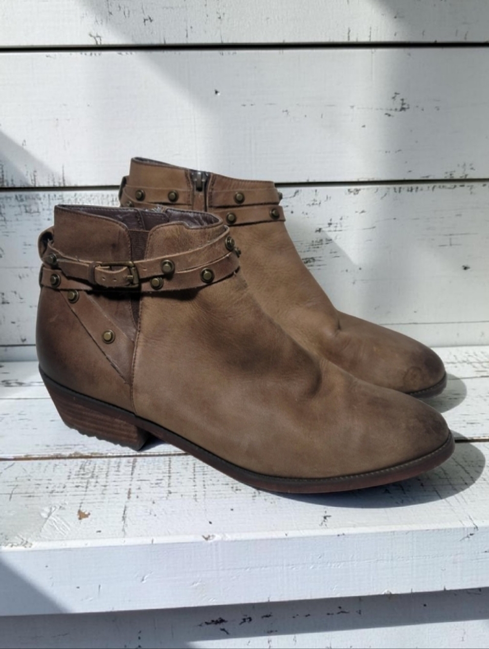 Halogen Lidia Distressed Leather Studded Ankle Boots Moto Booties 9.5 EUC
